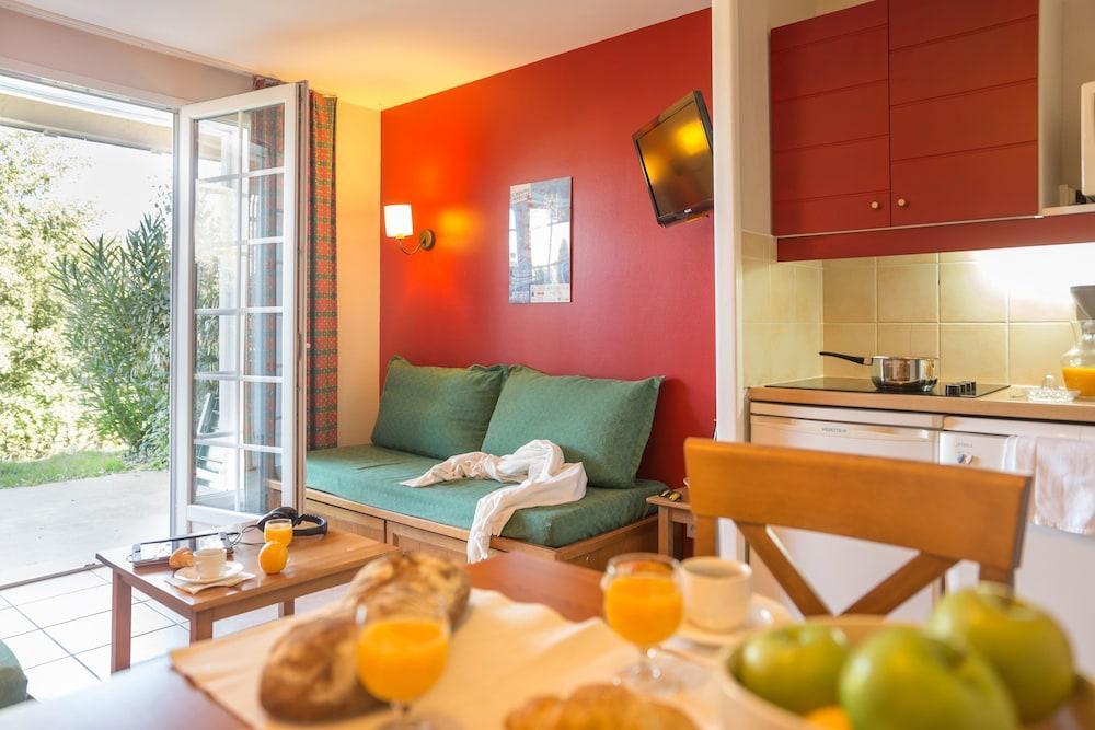 Residence Pierre & Vacances Le Hameau Du Lac 玛西亚克 外观 照片