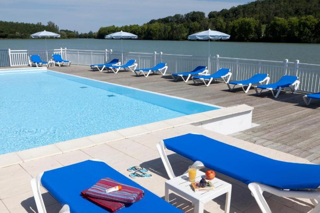 Residence Pierre & Vacances Le Hameau Du Lac 玛西亚克 外观 照片