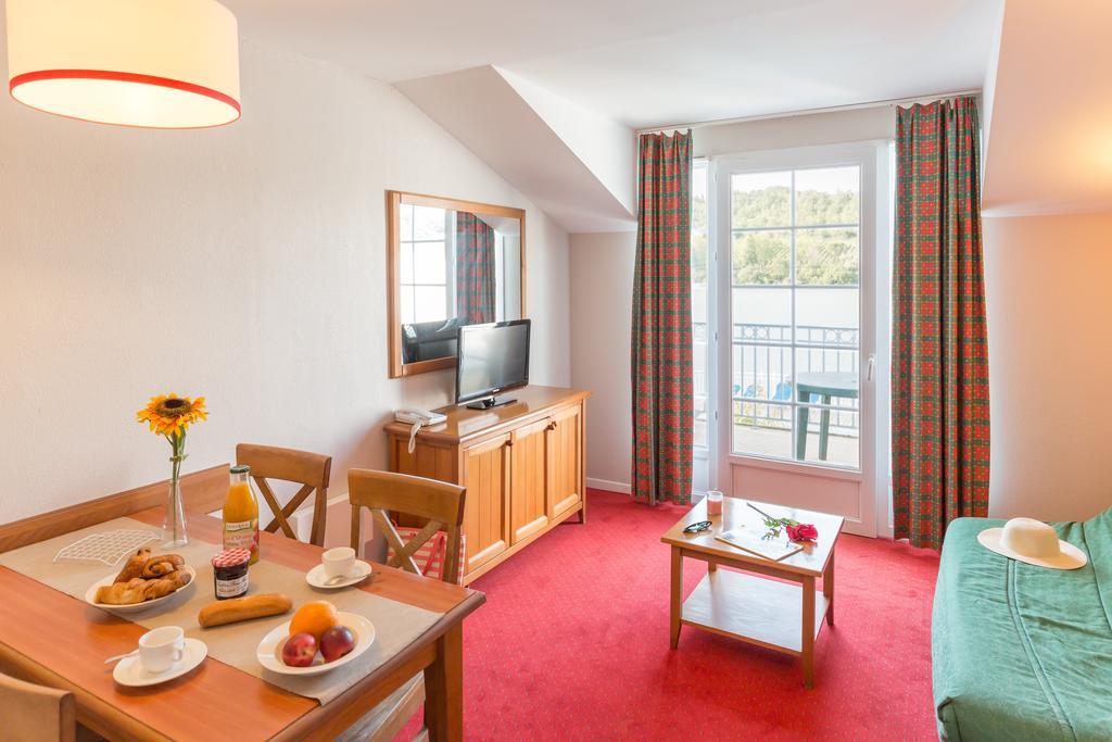 Residence Pierre & Vacances Le Hameau Du Lac 玛西亚克 外观 照片